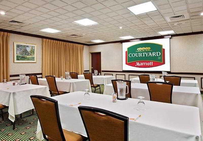 Courtyard Tampa Brandon Hotel Heartland Facilities photo